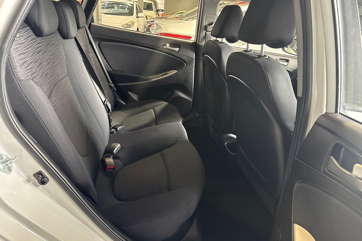 2017 Hyundai Accent Active RB4