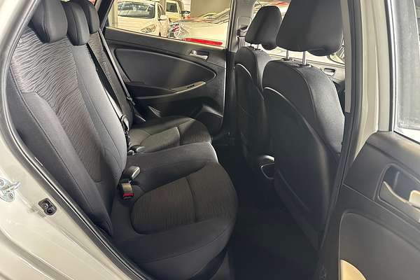 2017 Hyundai Accent Active RB4