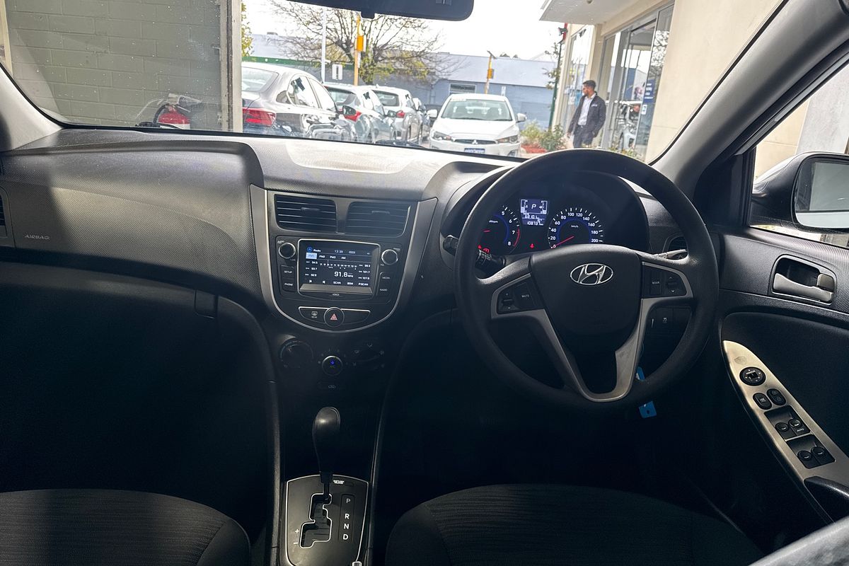 2017 Hyundai Accent Active RB4