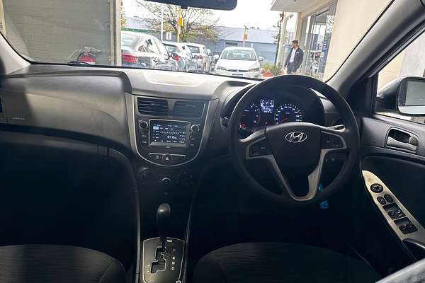 2017 Hyundai Accent Active RB4