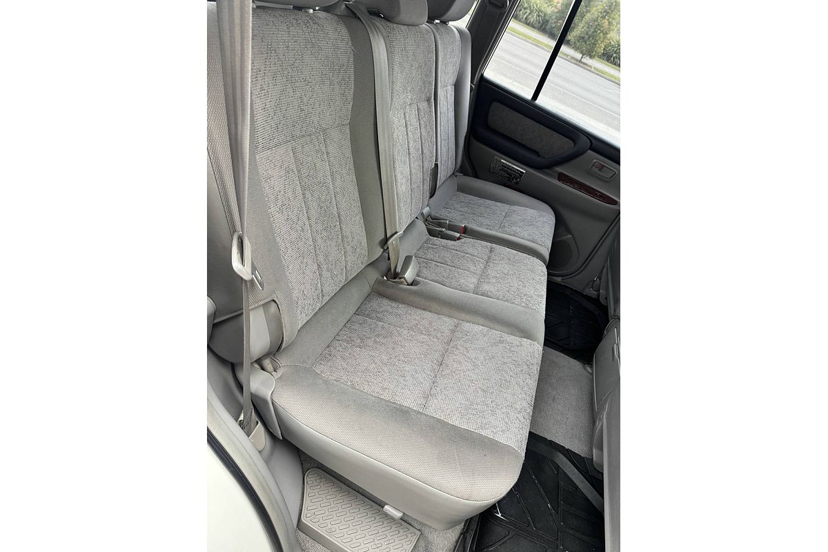 2006 Toyota Landcruiser GXL HDJ100R