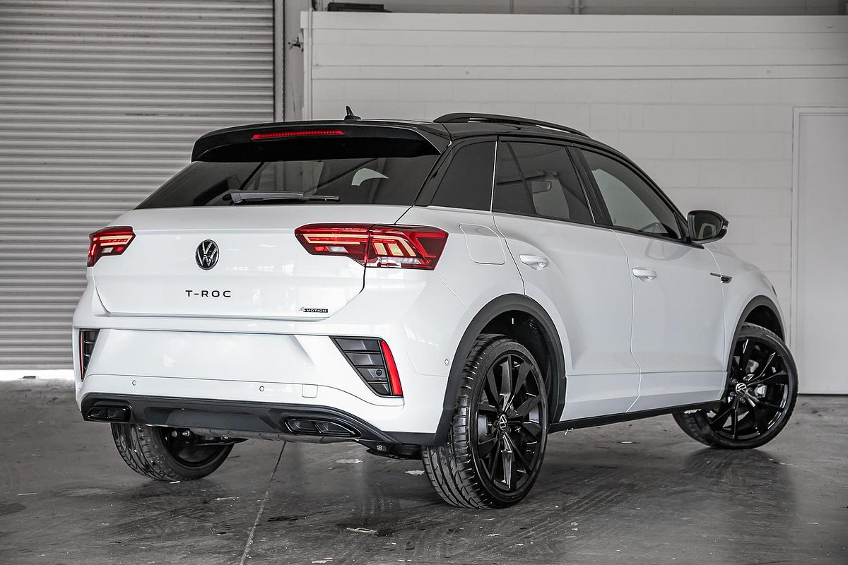 2025 Volkswagen T-Roc 140TSI R-Line D11