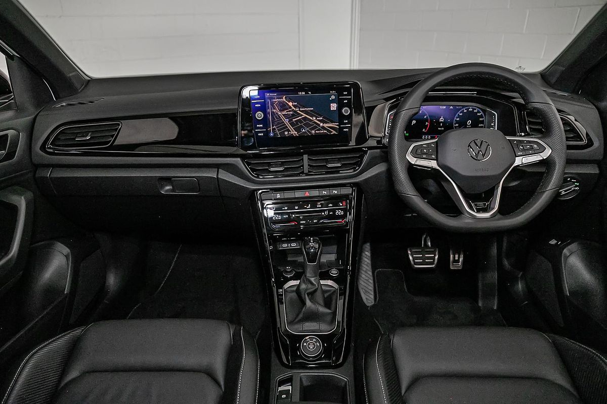2025 Volkswagen T-Roc 140TSI R-Line D11