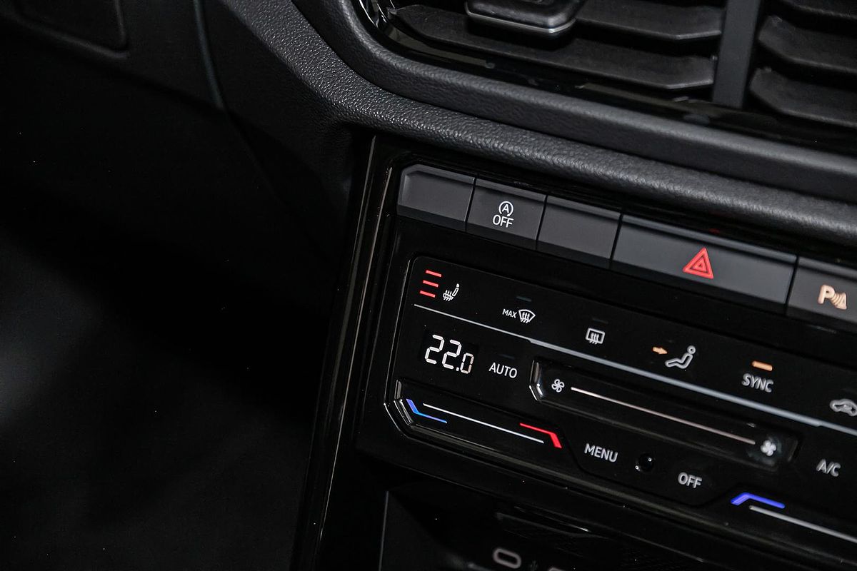 2025 Volkswagen T-Roc 140TSI R-Line D11