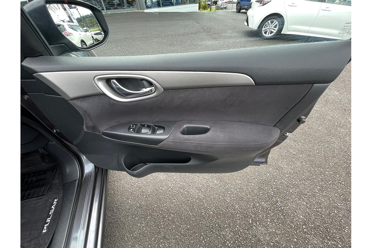 2015 Nissan Pulsar ST B17 Series 2