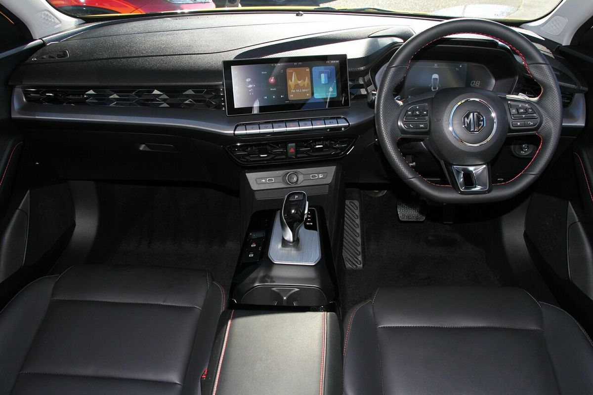 2023 MG MG5 Essence