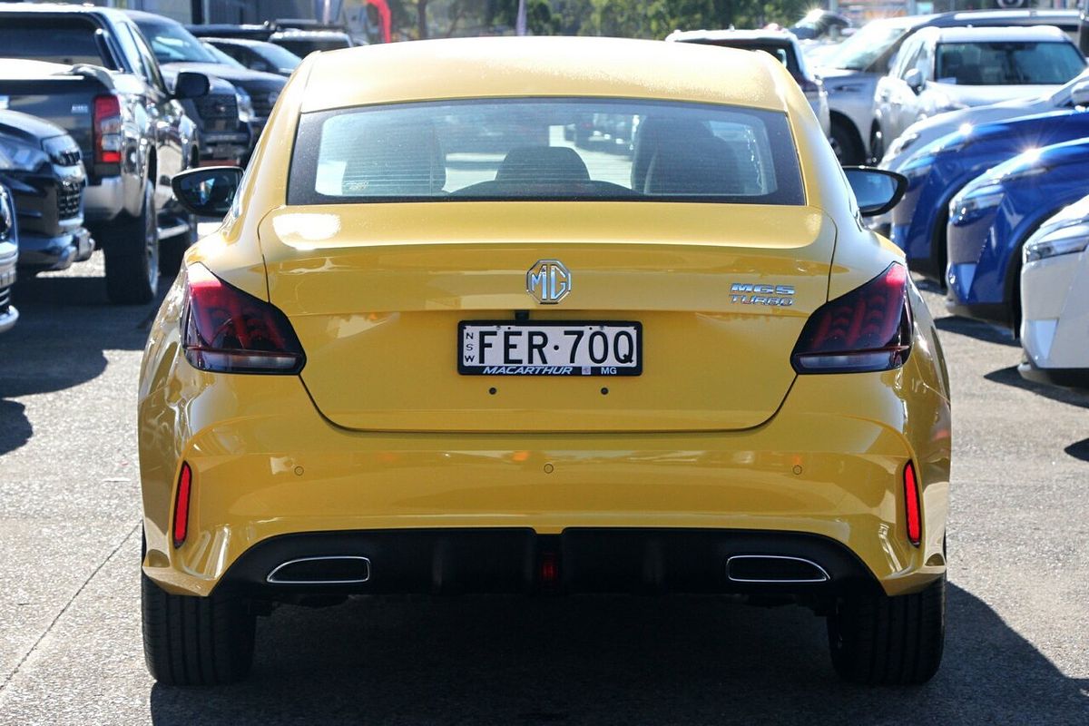 2023 MG MG5 Essence
