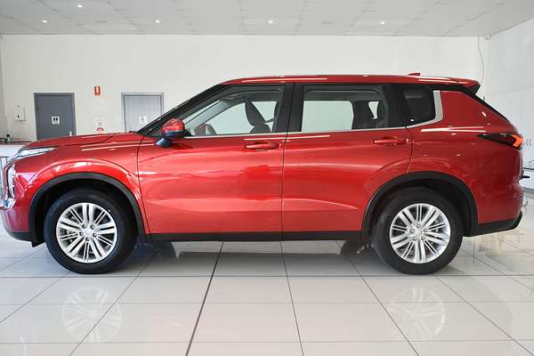2023 Mitsubishi Outlander ES ZM