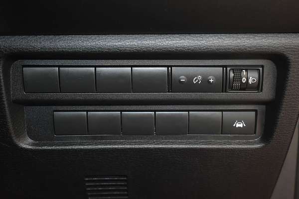 2023 Mitsubishi Outlander ES ZM