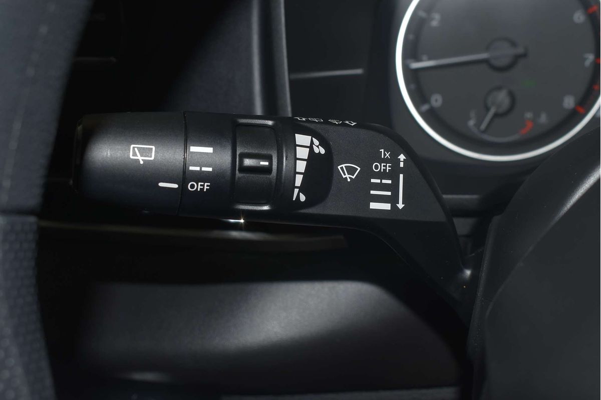 2023 Mitsubishi Outlander ES ZM