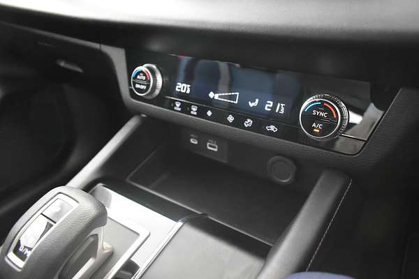 2023 Mitsubishi Outlander ES ZM