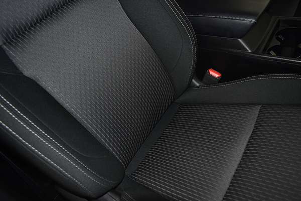 2023 Mitsubishi Outlander ES ZM