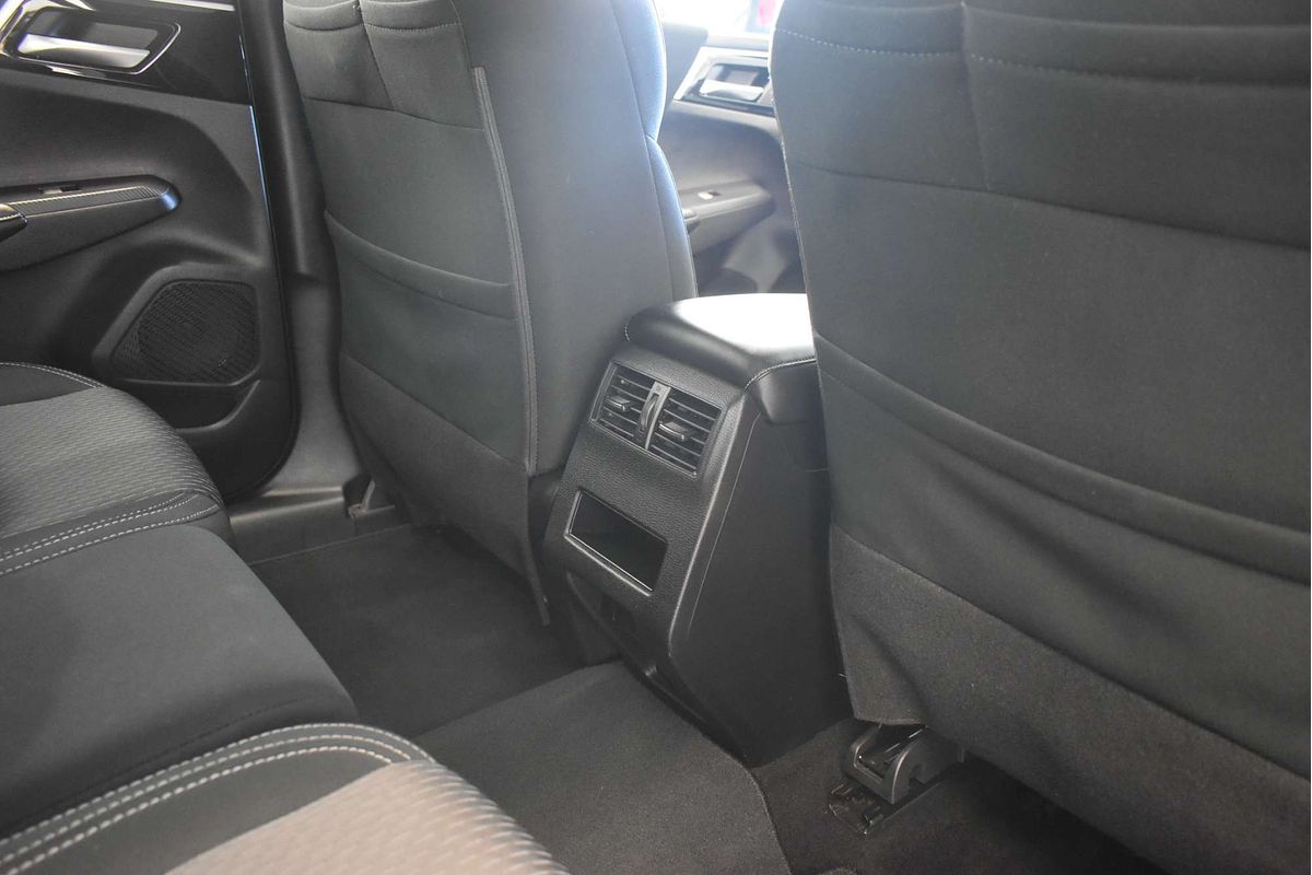 2023 Mitsubishi Outlander ES ZM