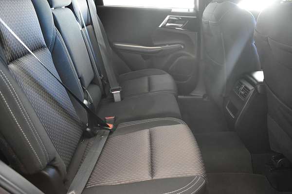 2023 Mitsubishi Outlander ES ZM