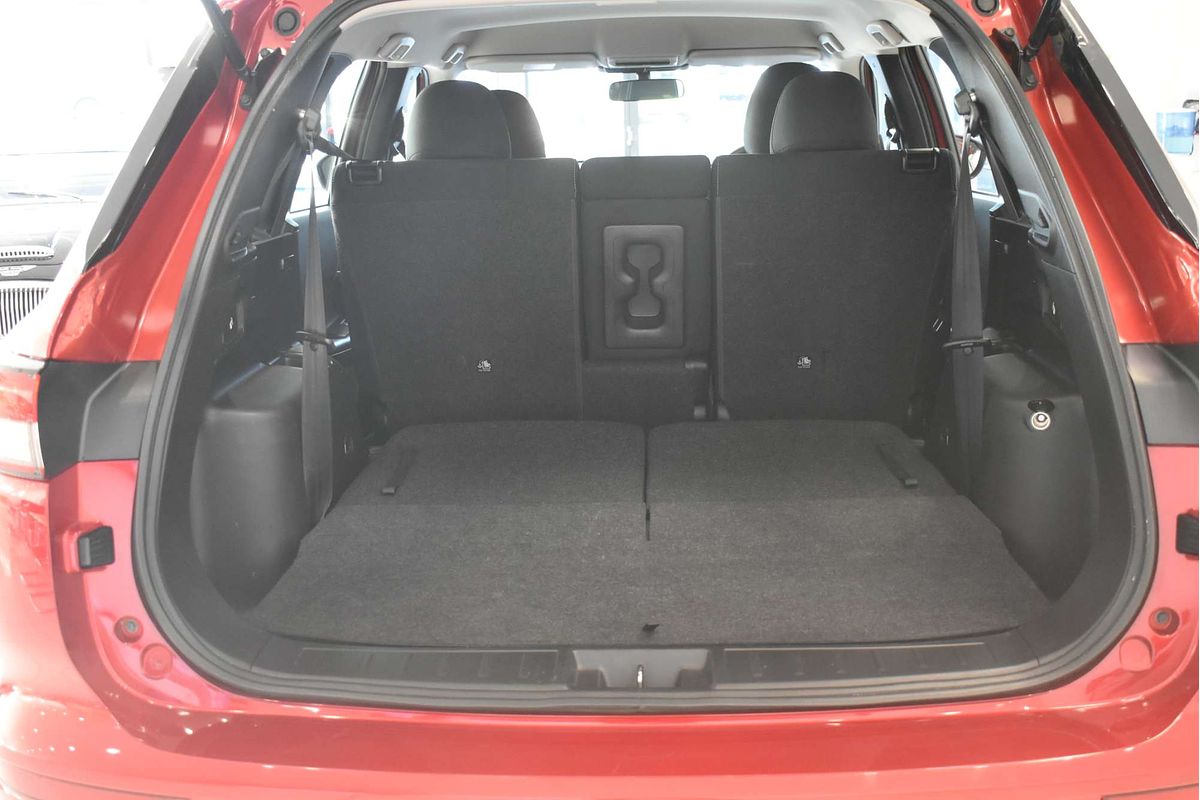 2023 Mitsubishi Outlander ES ZM
