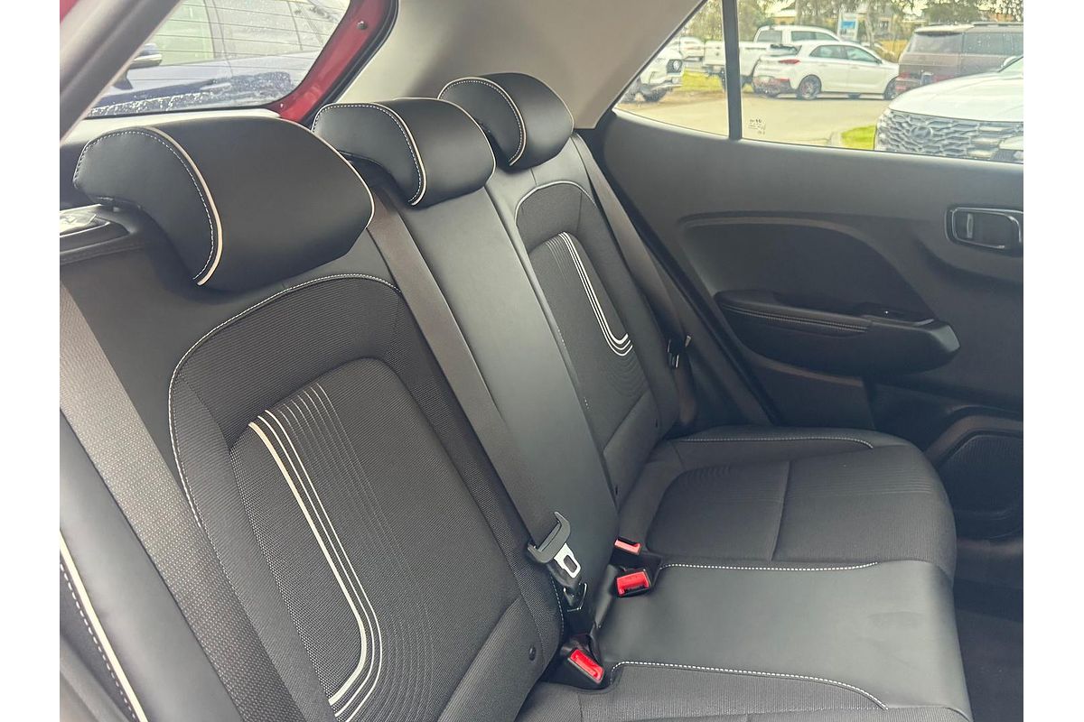2024 Hyundai Venue Elite QX.V5