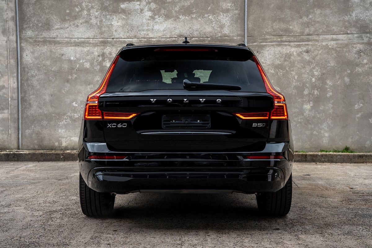 2022 Volvo XC60 B5 Momentum