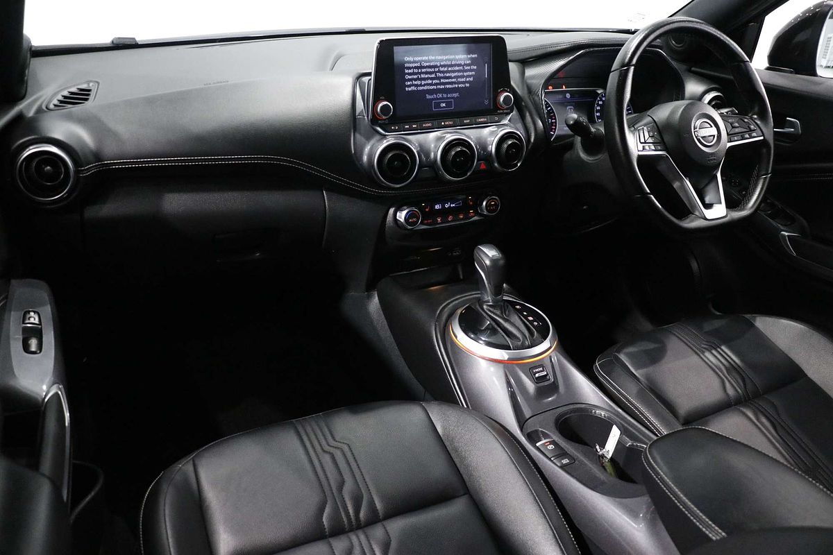 2023 Nissan JUKE ST-L F16
