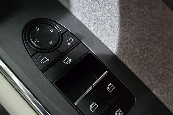 2022 Mazda MX-30 MX-30 G20E TOURING MHEV M30AAW5G