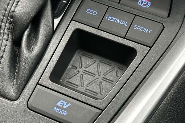 2020 Toyota RAV4 GX AXAH52R