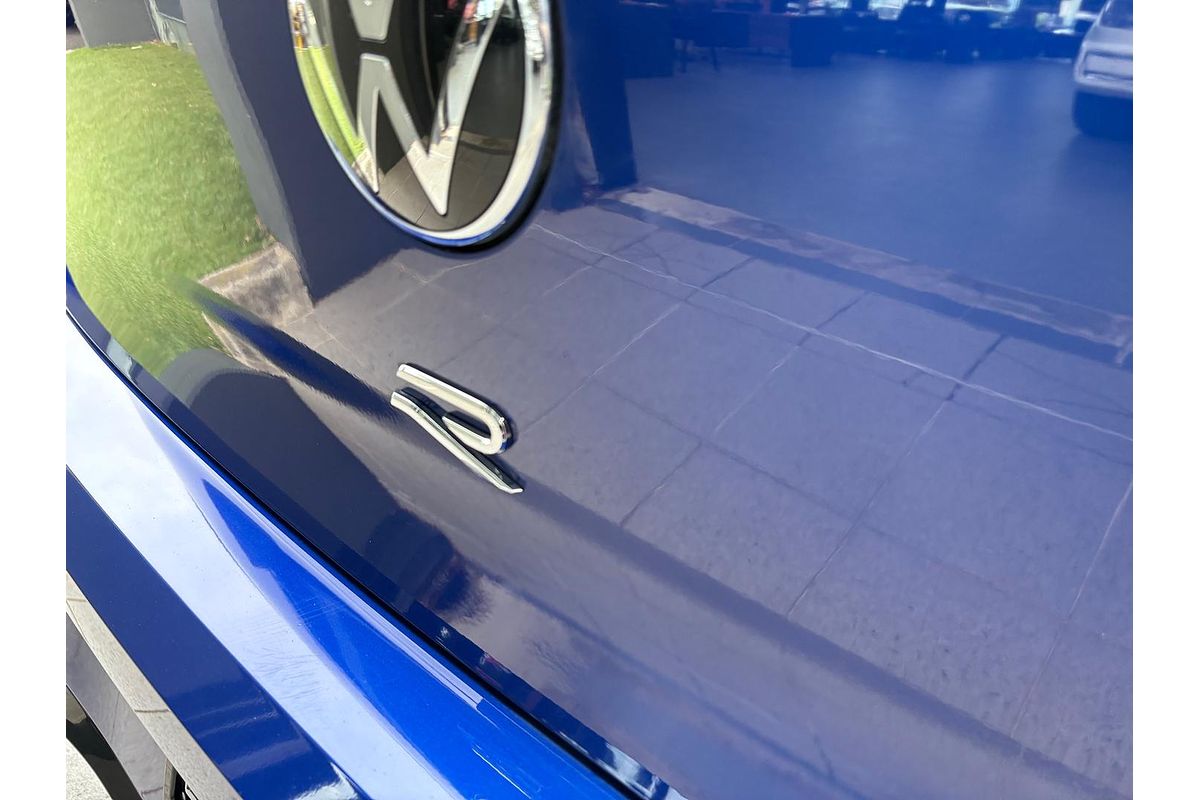 2022 Volkswagen Golf R 8