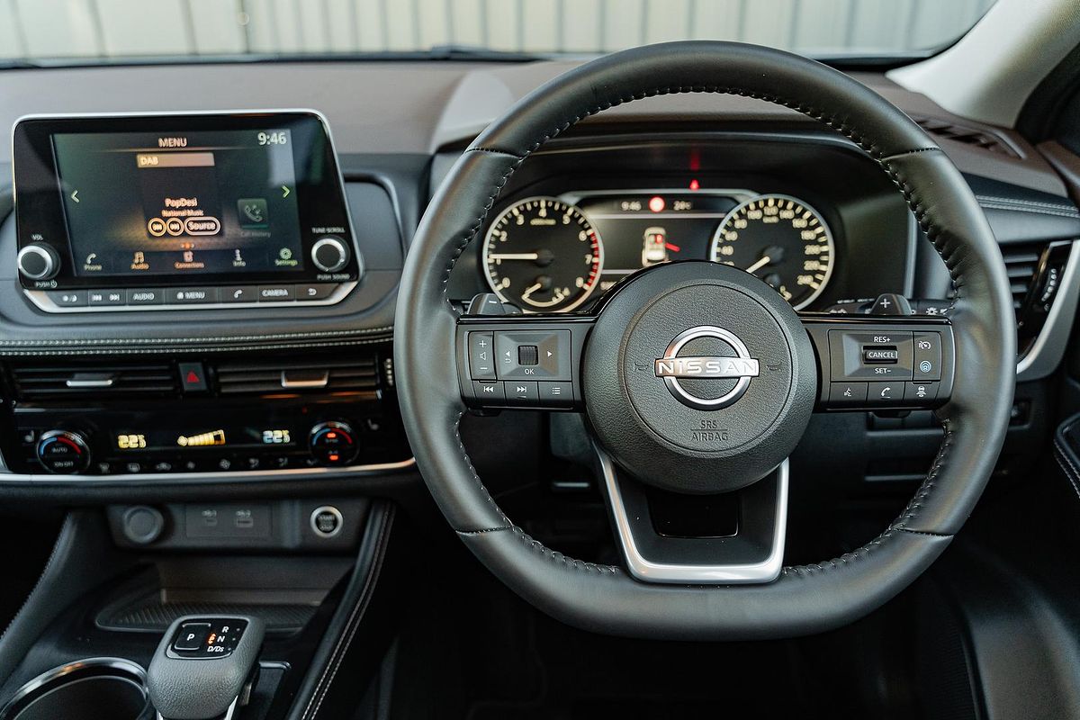 2024 Nissan X-TRAIL ST-L T33