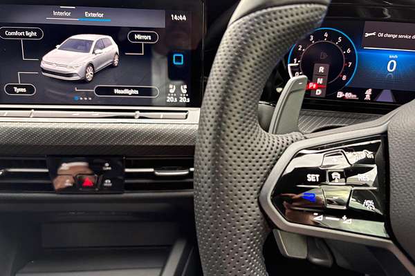 2022 Volkswagen Golf R 8