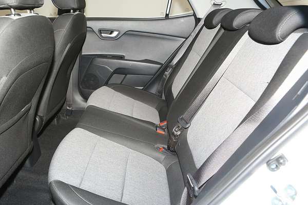 2024 Kia Stonic S YB
