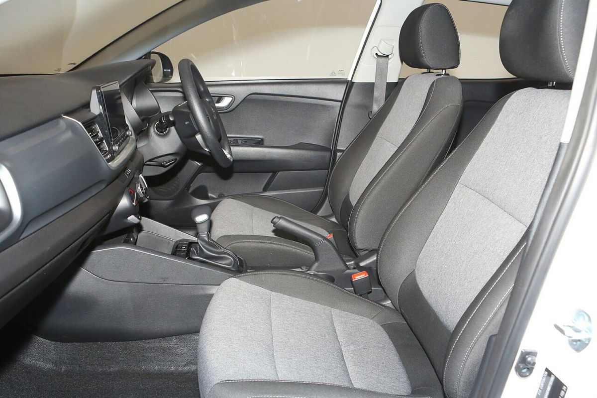 2024 Kia Stonic S YB
