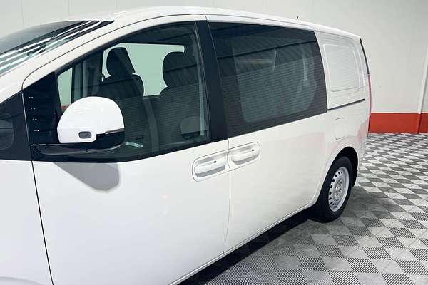 2022 Hyundai STARIA LOAD US4.V1
