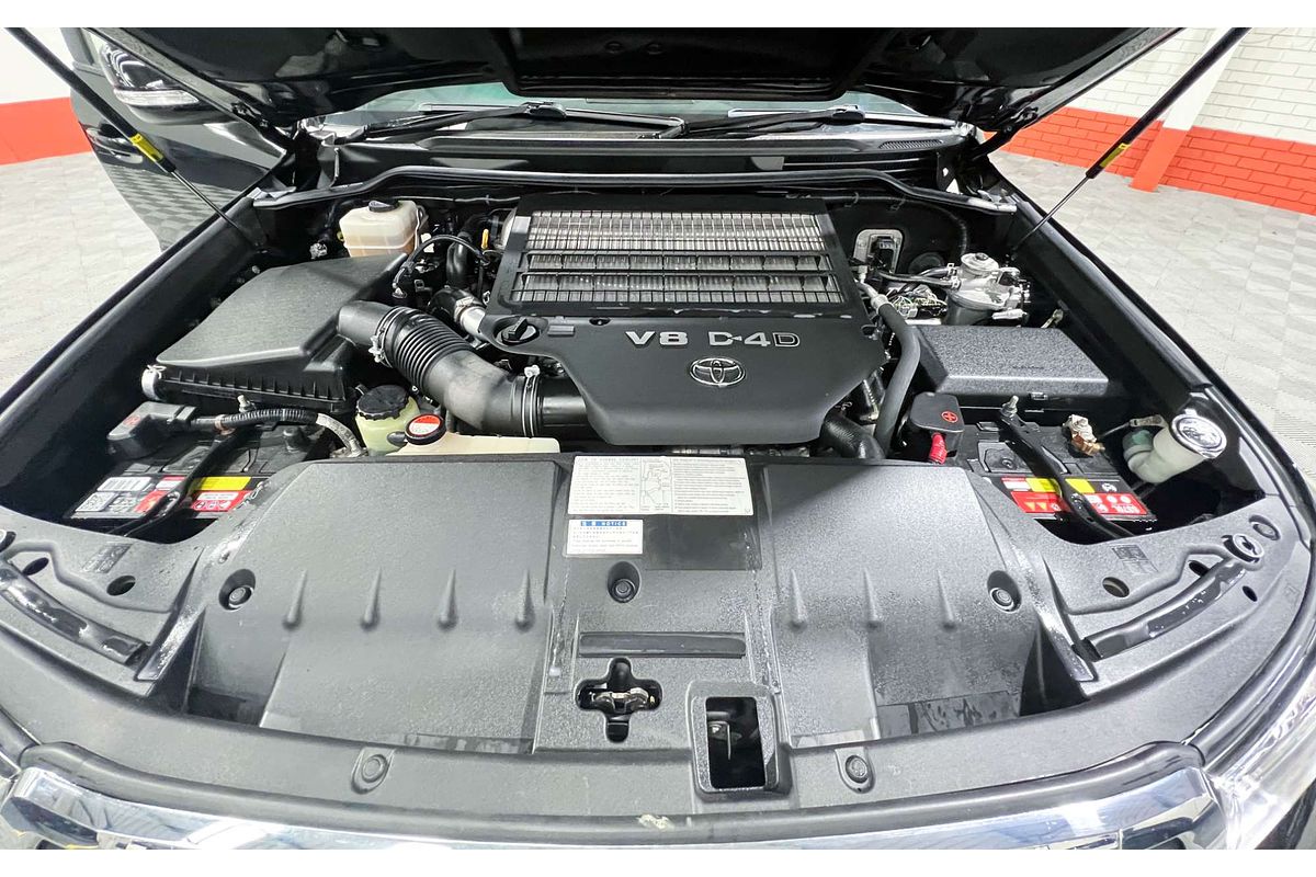 2015 Toyota Landcruiser GXL VDJ200R