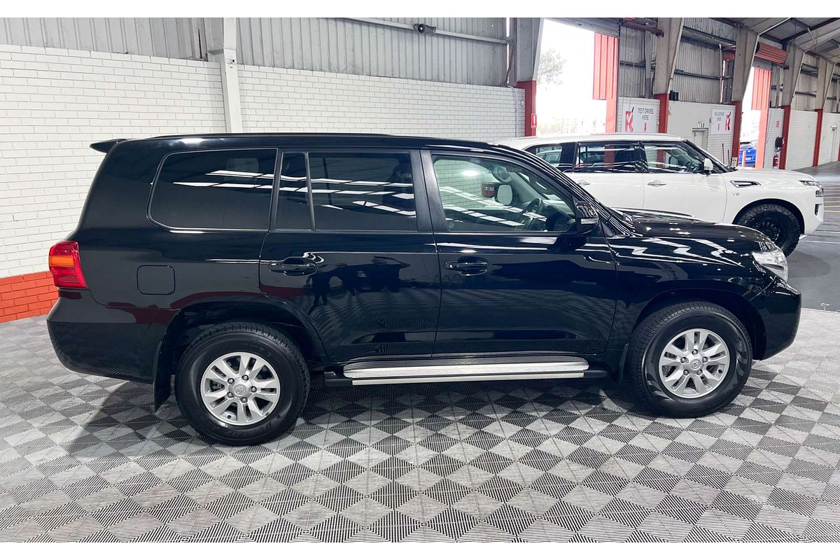 2015 Toyota Landcruiser GXL VDJ200R