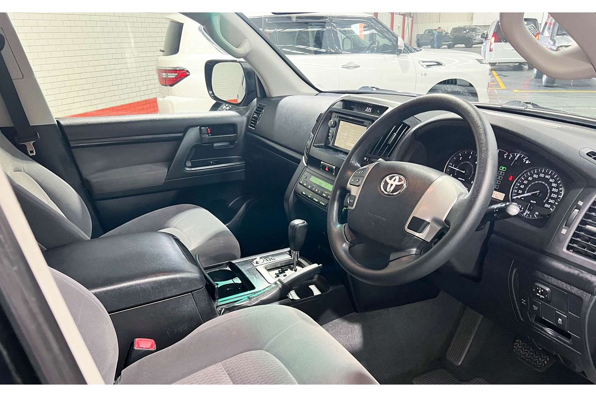 2015 Toyota Landcruiser GXL VDJ200R