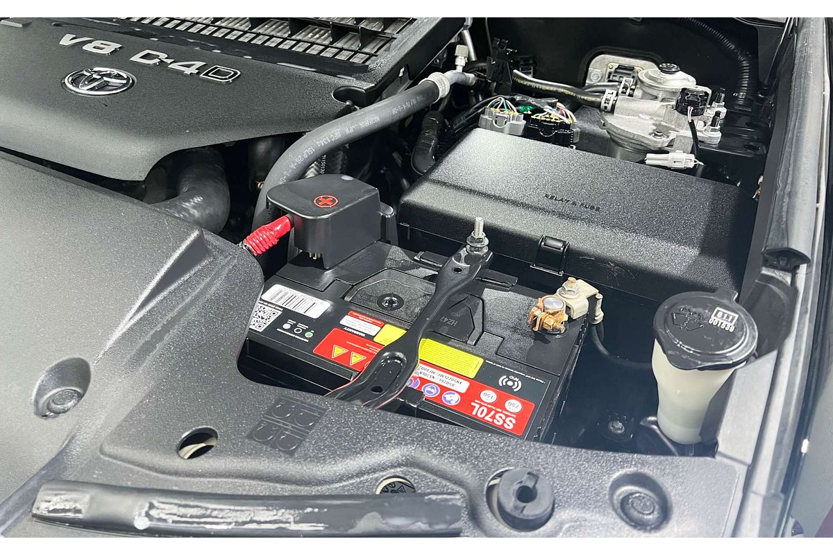 2015 Toyota Landcruiser GXL VDJ200R