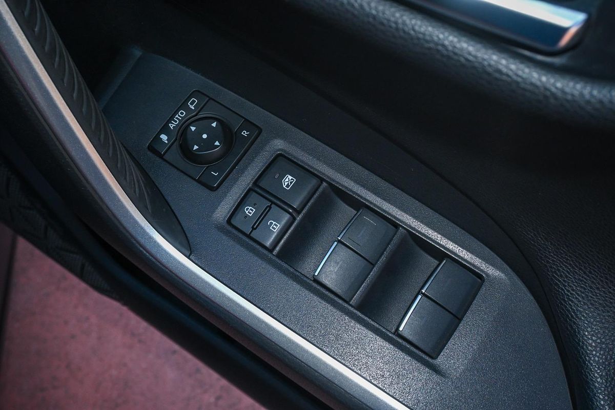 2022 Toyota RAV4 Cruiser AXAH54R