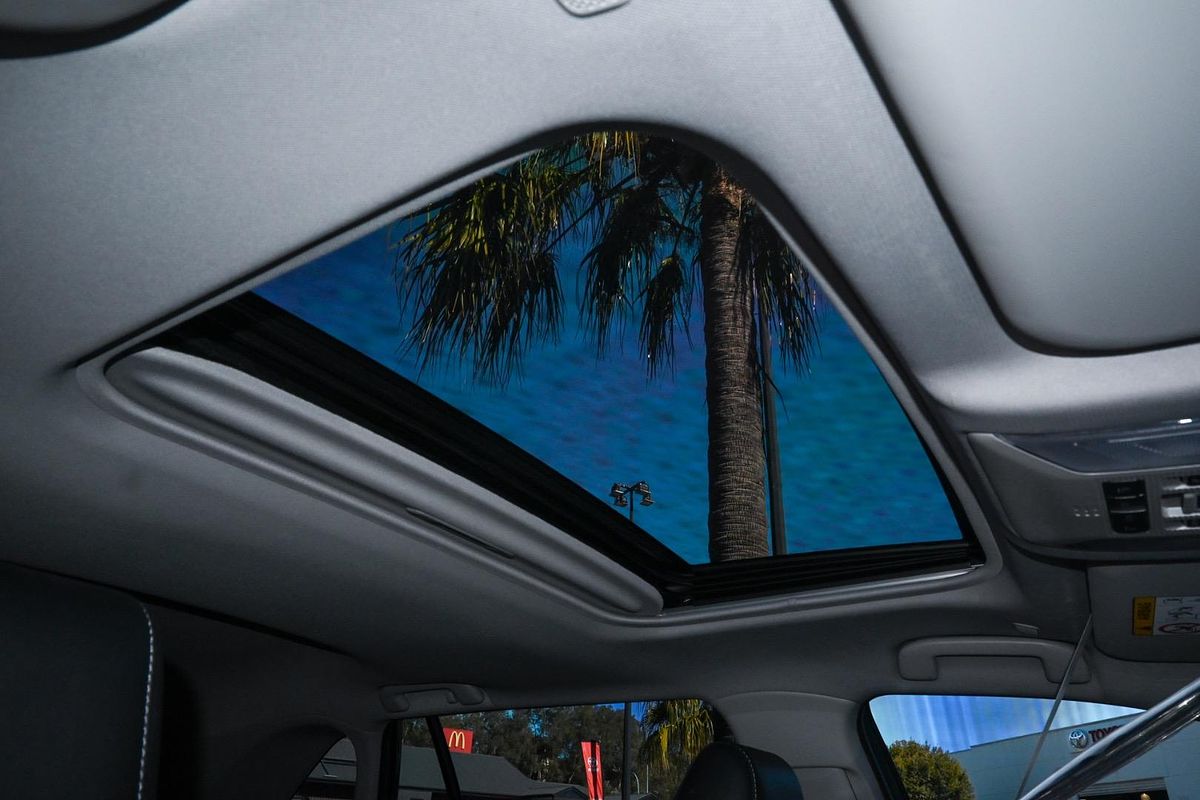 2022 Toyota RAV4 Cruiser AXAH54R