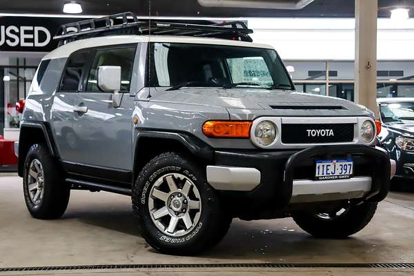 2013 Toyota FJ Cruiser GSJ15R