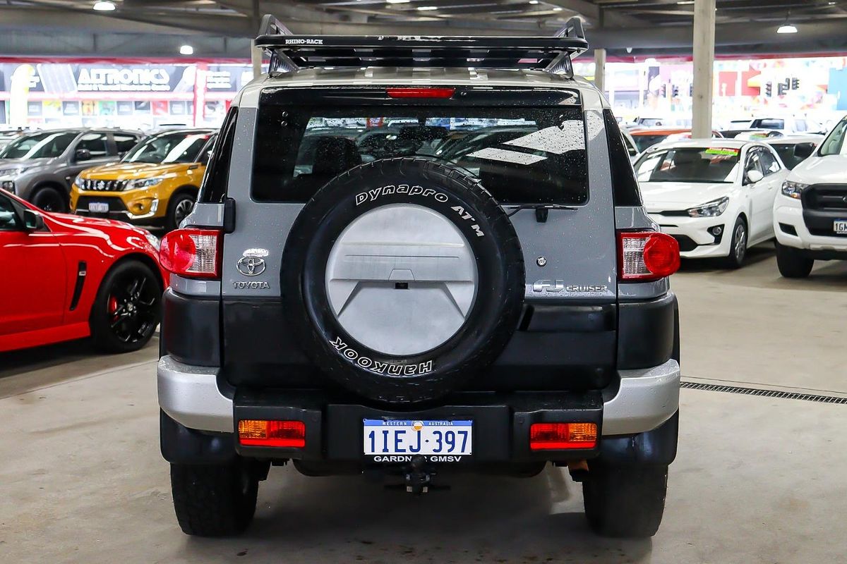 2013 Toyota FJ Cruiser GSJ15R