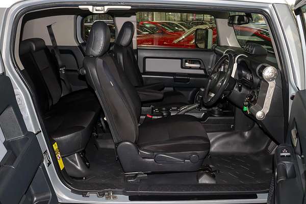 2013 Toyota FJ Cruiser GSJ15R