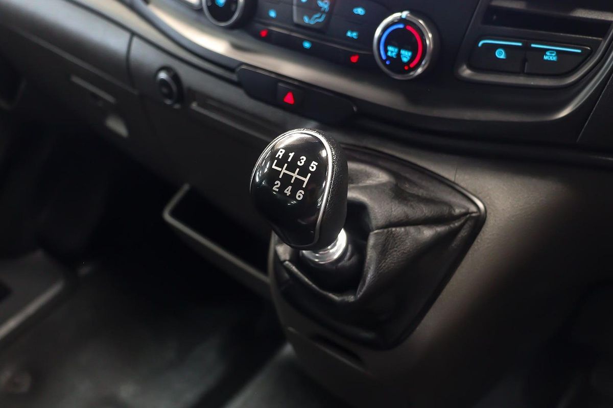 2019 Ford Transit 470E VO