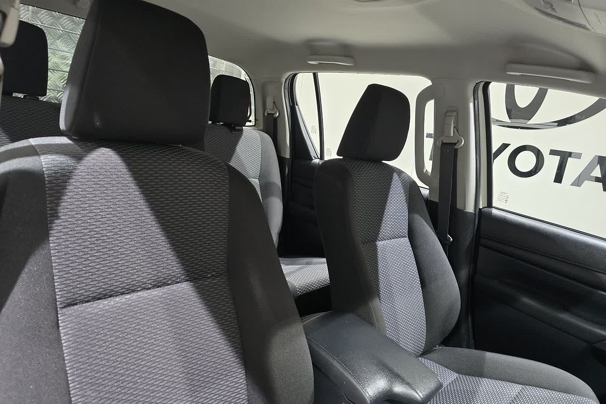 2020 Toyota Hilux Hilux 4x4 Workmate 2.4L T Diesel Automatic Double Cab C/C