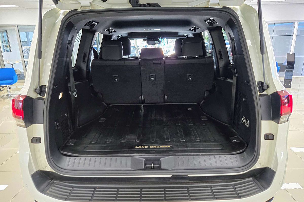 2022 Toyota Landcruiser VX FJA300R