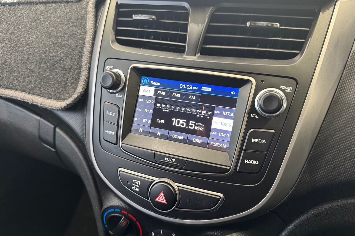 2018 Hyundai Accent Sport RB6