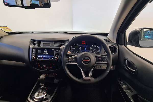 2025 Nissan Navara PRO-4X D23 4X4