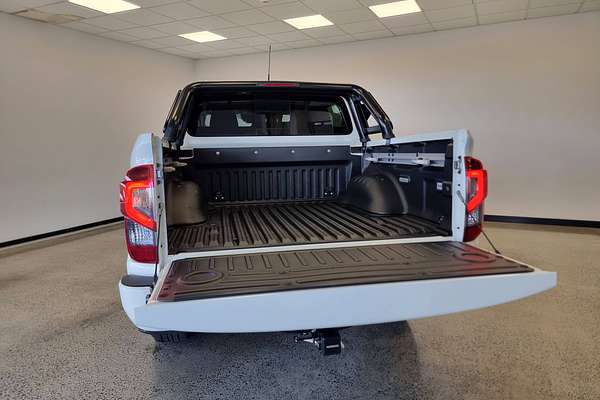 2025 Nissan Navara PRO-4X D23 4X4