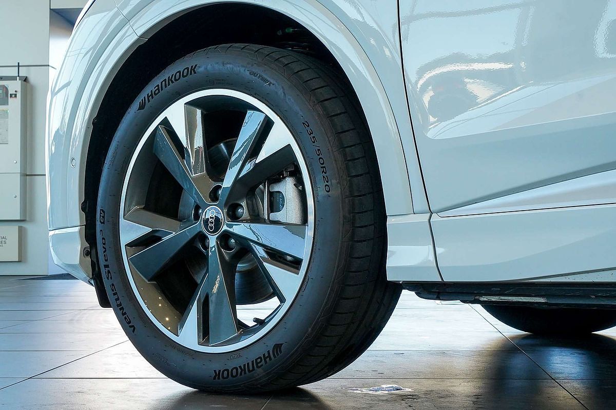 2024 Audi Q4 e-tron 45 F4
