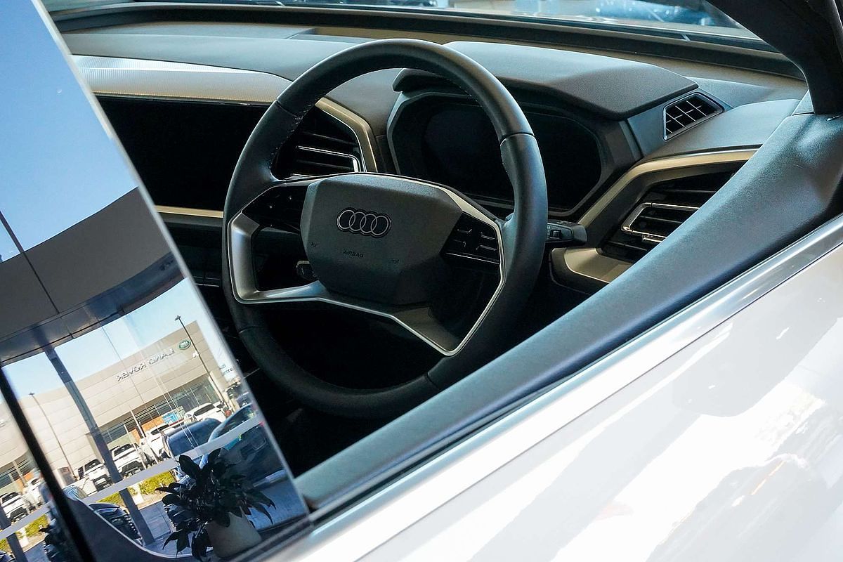 2024 Audi Q4 e-tron 45 F4