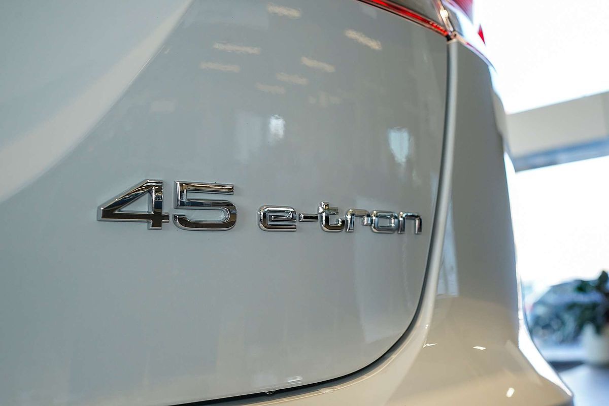 2024 Audi Q4 e-tron 45 F4