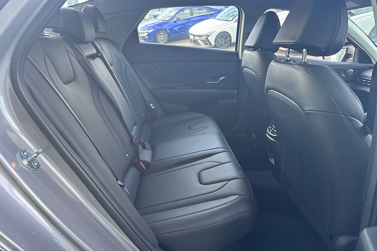 2024 Hyundai i30 Elite Hybrid CN7.V2