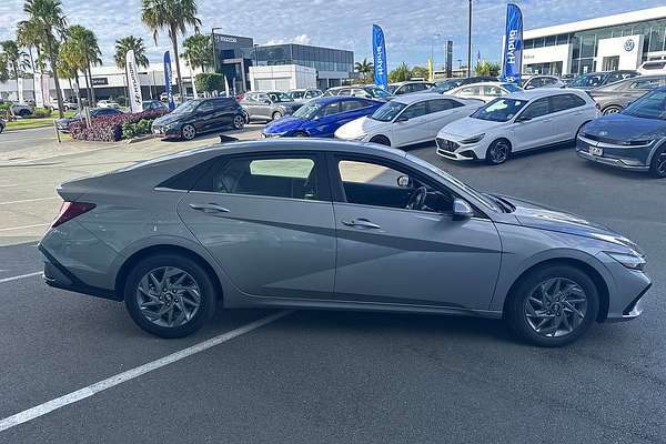 2024 Hyundai i30 Elite Hybrid CN7.V2